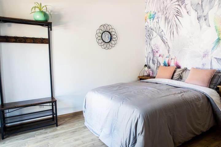Chambre Tropicale Privee Au Coeur D'Un Village Calme Et Proche Du Vignoble Vinzelles Ngoại thất bức ảnh